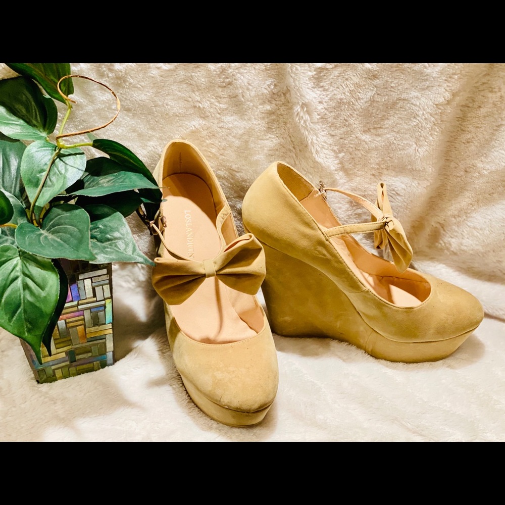 Bow ankle wedge